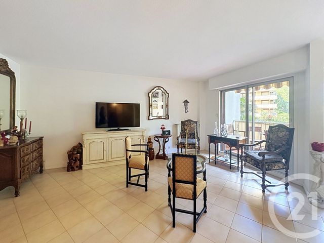 Appartement T1 à vendre - 1 pièce - 42.0 m2 - MANDELIEU LA NAPOULE - 06 - PROVENCE-ALPES-COTE-D-AZUR - Century 21 Azurim