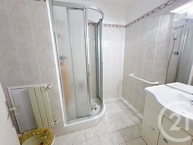 Appartement T1 à vendre - 1 pièce - 42.0 m2 - MANDELIEU LA NAPOULE - 06 - PROVENCE-ALPES-COTE-D-AZUR - Century 21 Azurim