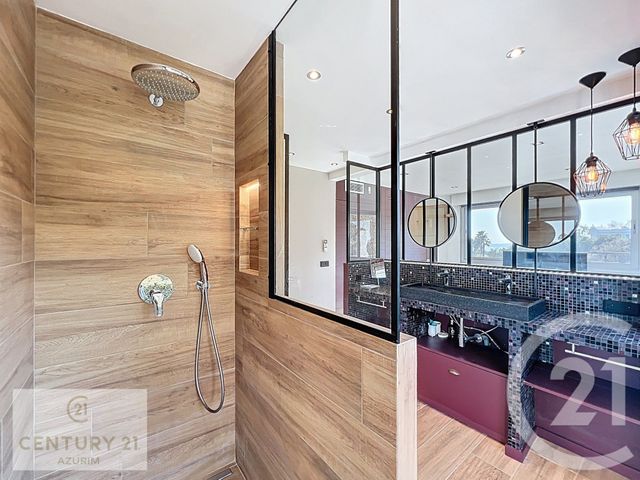 Appartement F5 à vendre - 5 pièces - 107.46 m2 - LE GOLFE JUAN - 06 - PROVENCE-ALPES-COTE-D-AZUR - Century 21 Azurim