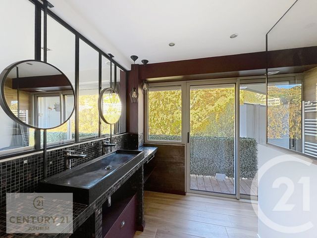 Appartement F5 à vendre - 5 pièces - 107.46 m2 - LE GOLFE JUAN - 06 - PROVENCE-ALPES-COTE-D-AZUR - Century 21 Azurim