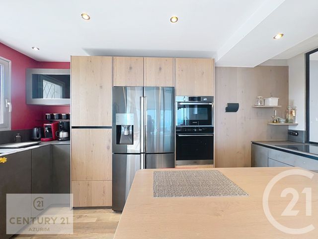 Appartement F5 à vendre - 5 pièces - 107.46 m2 - LE GOLFE JUAN - 06 - PROVENCE-ALPES-COTE-D-AZUR - Century 21 Azurim