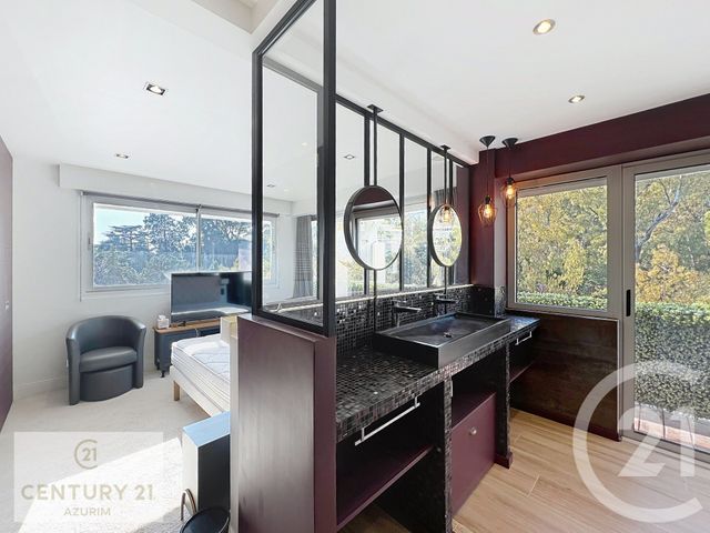 Appartement F5 à vendre - 5 pièces - 107.46 m2 - LE GOLFE JUAN - 06 - PROVENCE-ALPES-COTE-D-AZUR - Century 21 Azurim