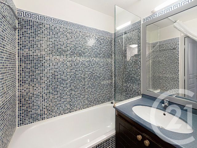 Appartement F1 à vendre - 1 pièce - 25.61 m2 - CANNES LA BOCCA - 06 - PROVENCE-ALPES-COTE-D-AZUR - Century 21 Azurim