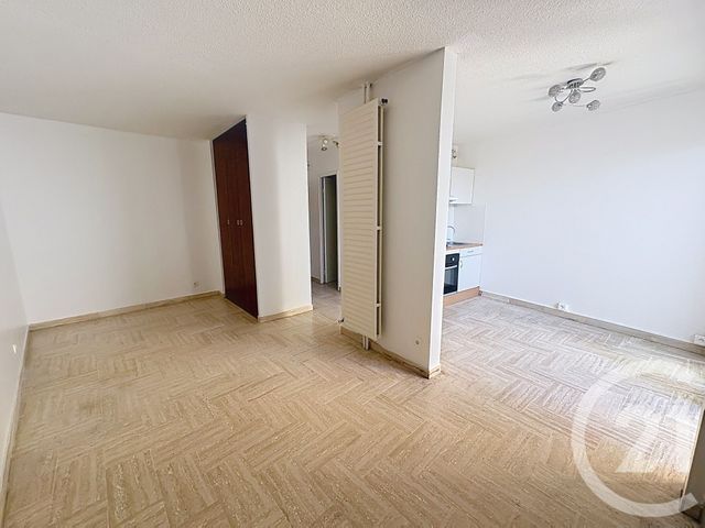 Appartement F1 à vendre - 1 pièce - 27.0 m2 - MANDELIEU LA NAPOULE - 06 - PROVENCE-ALPES-COTE-D-AZUR - Century 21 Azurim