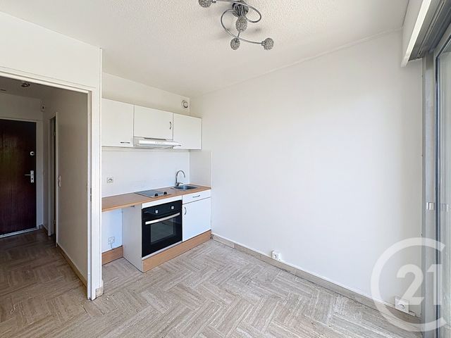 Appartement F1 à vendre - 1 pièce - 27.0 m2 - MANDELIEU LA NAPOULE - 06 - PROVENCE-ALPES-COTE-D-AZUR - Century 21 Azurim
