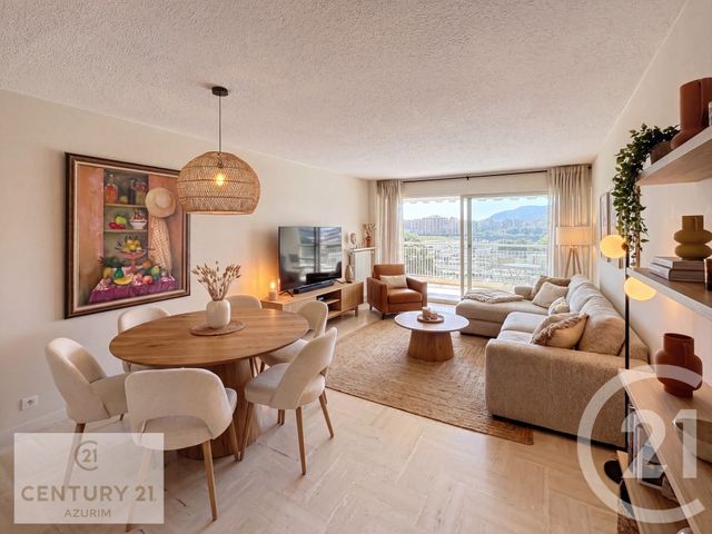 Appartement F4 à vendre - 4 pièces - 99.63 m2 - MANDELIEU LA NAPOULE - 06 - PROVENCE-ALPES-COTE-D-AZUR - Century 21 Azurim