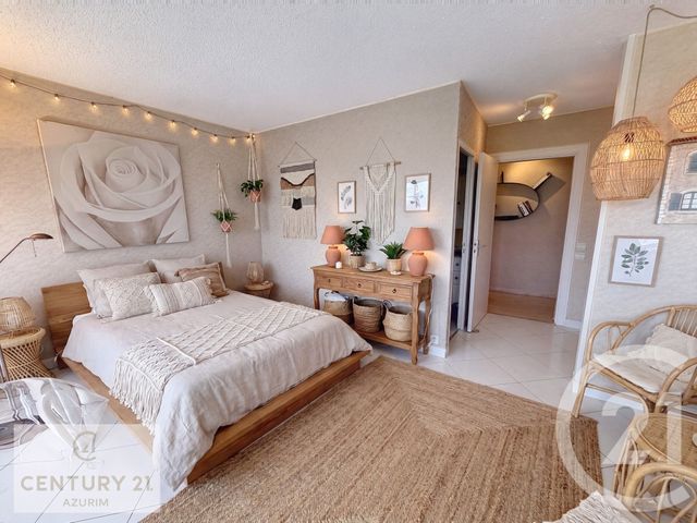 Appartement F4 à vendre - 4 pièces - 99.63 m2 - MANDELIEU LA NAPOULE - 06 - PROVENCE-ALPES-COTE-D-AZUR - Century 21 Azurim