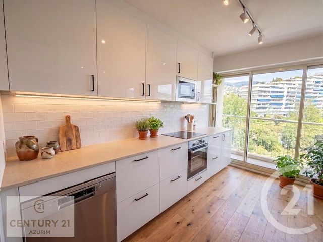 Appartement F4 à vendre - 4 pièces - 99.63 m2 - MANDELIEU LA NAPOULE - 06 - PROVENCE-ALPES-COTE-D-AZUR - Century 21 Azurim