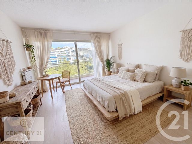 Appartement F4 à vendre - 4 pièces - 99.63 m2 - MANDELIEU LA NAPOULE - 06 - PROVENCE-ALPES-COTE-D-AZUR - Century 21 Azurim