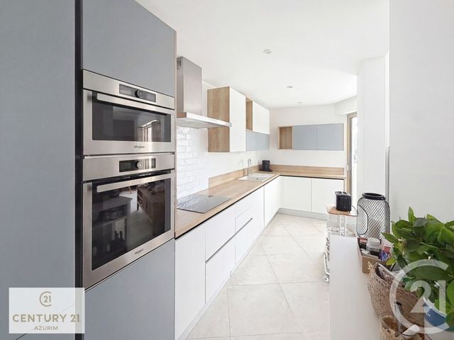 Appartement F4 à vendre - 4 pièces - 95.52 m2 - MANDELIEU LA NAPOULE - 06 - PROVENCE-ALPES-COTE-D-AZUR - Century 21 Azurim