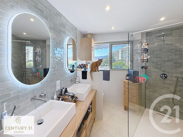 Appartement F4 à vendre - 4 pièces - 95.52 m2 - MANDELIEU LA NAPOULE - 06 - PROVENCE-ALPES-COTE-D-AZUR - Century 21 Azurim