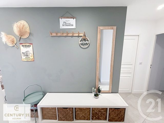 Appartement F4 à vendre - 4 pièces - 95.52 m2 - MANDELIEU LA NAPOULE - 06 - PROVENCE-ALPES-COTE-D-AZUR - Century 21 Azurim