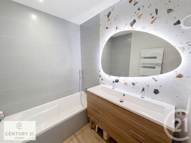 Appartement F4 à vendre - 4 pièces - 95.52 m2 - MANDELIEU LA NAPOULE - 06 - PROVENCE-ALPES-COTE-D-AZUR - Century 21 Azurim