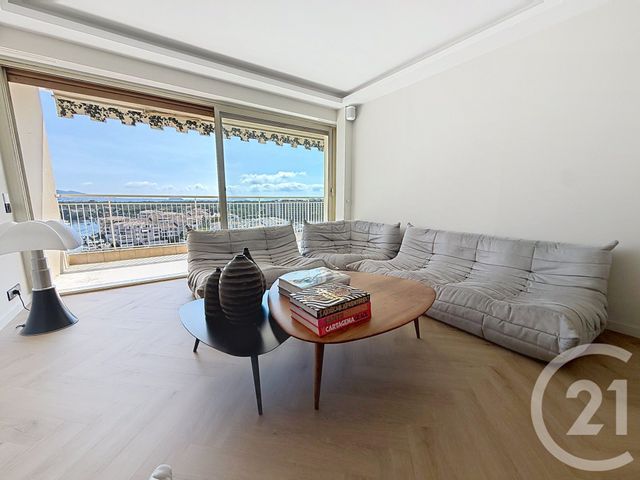 Appartement F4 à vendre - 4 pièces - 99.62 m2 - MANDELIEU LA NAPOULE - 06 - PROVENCE-ALPES-COTE-D-AZUR - Century 21 Azurim