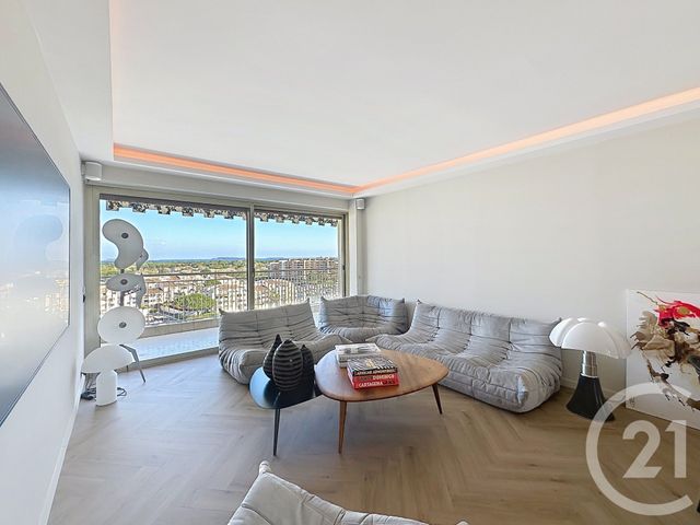 Appartement F4 à vendre - 4 pièces - 99.62 m2 - MANDELIEU LA NAPOULE - 06 - PROVENCE-ALPES-COTE-D-AZUR - Century 21 Azurim