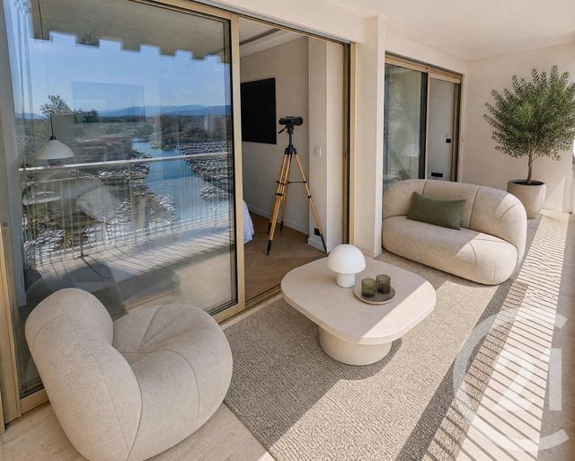 Appartement F4 à vendre - 4 pièces - 99.62 m2 - MANDELIEU LA NAPOULE - 06 - PROVENCE-ALPES-COTE-D-AZUR - Century 21 Azurim