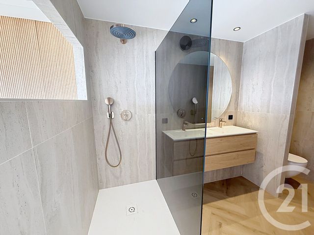Appartement F4 à vendre - 4 pièces - 99.62 m2 - MANDELIEU LA NAPOULE - 06 - PROVENCE-ALPES-COTE-D-AZUR - Century 21 Azurim