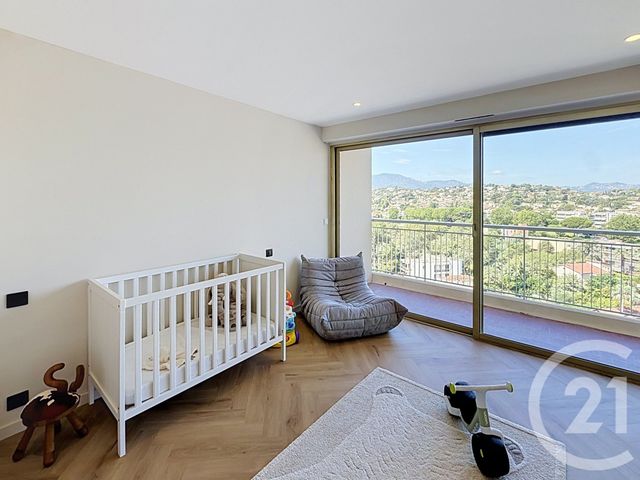 Appartement F4 à vendre - 4 pièces - 99.62 m2 - MANDELIEU LA NAPOULE - 06 - PROVENCE-ALPES-COTE-D-AZUR - Century 21 Azurim