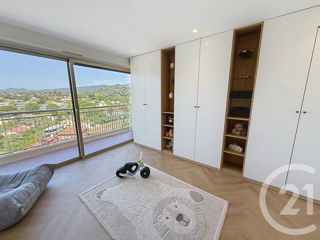 Appartement F4 à vendre - 4 pièces - 99.62 m2 - MANDELIEU LA NAPOULE - 06 - PROVENCE-ALPES-COTE-D-AZUR - Century 21 Azurim