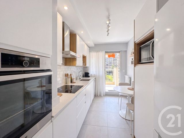 Appartement F3 à vendre - 3 pièces - 68.67 m2 - MANDELIEU LA NAPOULE - 06 - PROVENCE-ALPES-COTE-D-AZUR - Century 21 Azurim