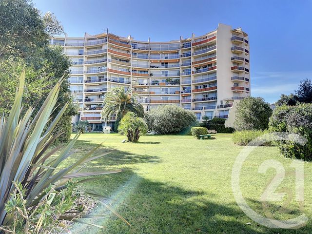 Appartement F3 à vendre - 3 pièces - 68.67 m2 - MANDELIEU LA NAPOULE - 06 - PROVENCE-ALPES-COTE-D-AZUR - Century 21 Azurim