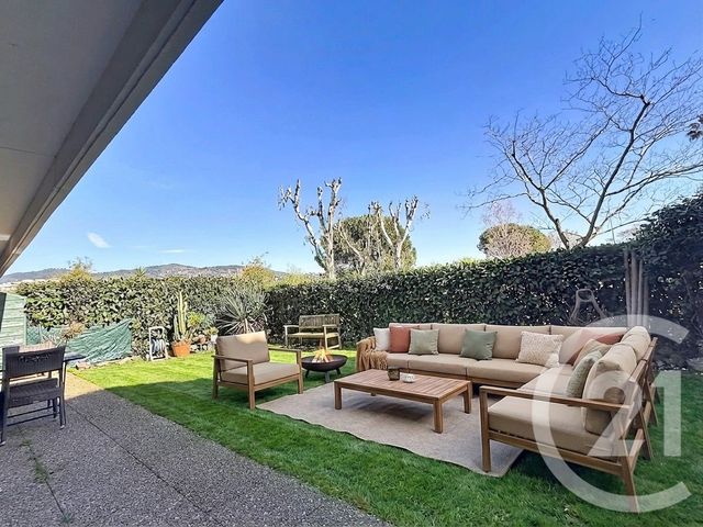 Appartement F3 à vendre - 3 pièces - 62.64 m2 - MANDELIEU LA NAPOULE - 06 - PROVENCE-ALPES-COTE-D-AZUR - Century 21 Azurim