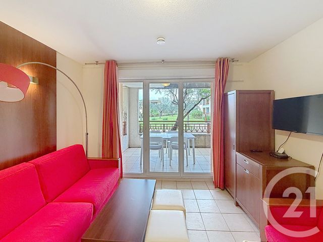 Appartement F3 à vendre - 3 pièces - 53.74 m2 - MANDELIEU LA NAPOULE - 06 - PROVENCE-ALPES-COTE-D-AZUR - Century 21 Azurim