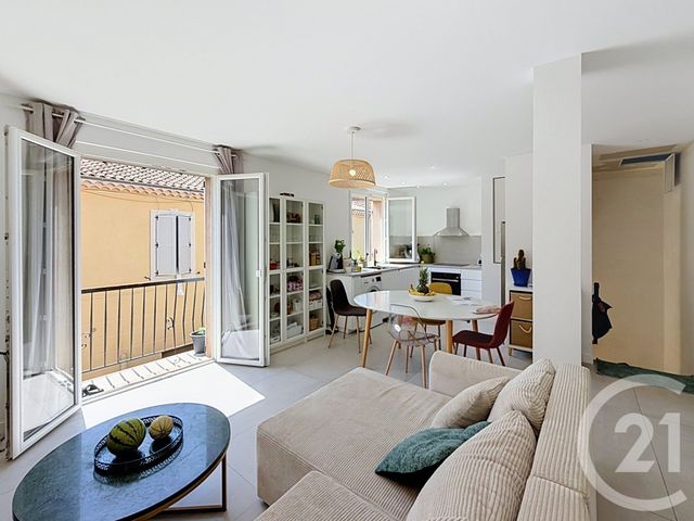 maison à vendre - 5 pièces - 94.33 m2 - MANDELIEU LA NAPOULE - 06 - PROVENCE-ALPES-COTE-D-AZUR - Century 21 Azurim