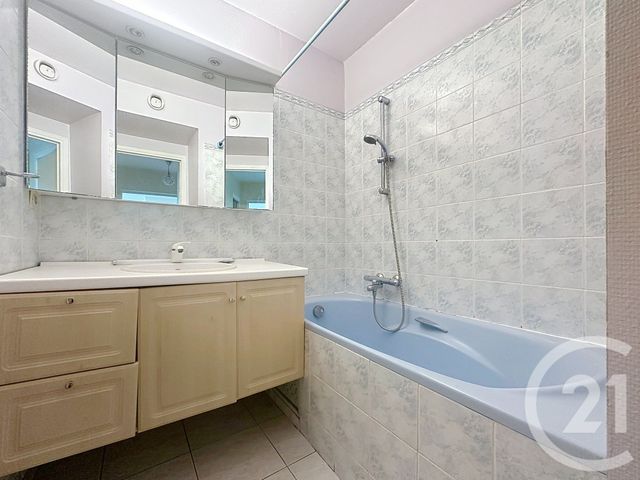 Appartement F2 à vendre - 2 pièces - 45.13 m2 - MANDELIEU LA NAPOULE - 06 - PROVENCE-ALPES-COTE-D-AZUR - Century 21 Azurim