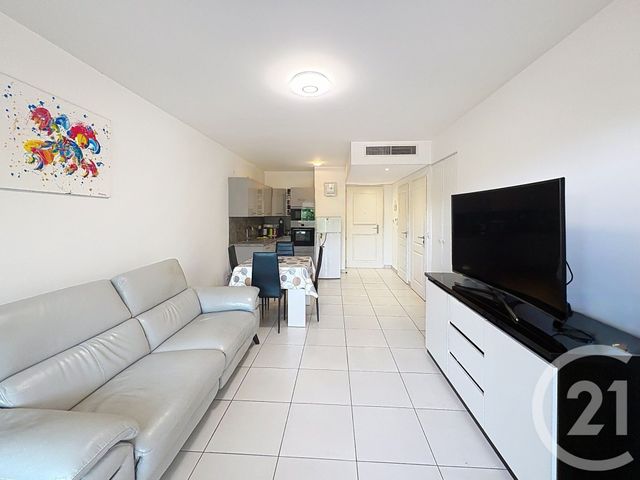 Appartement F3 à vendre - 3 pièces - 58.0 m2 - THEOULE SUR MER - 06 - PROVENCE-ALPES-COTE-D-AZUR - Century 21 Azurim
