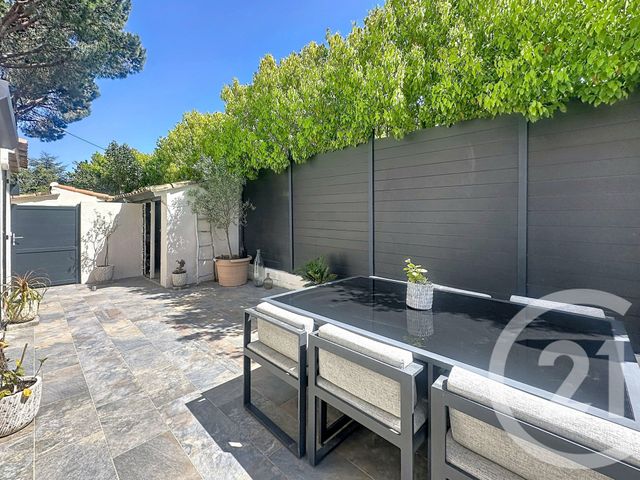 Appartement F10 à vendre - 2 pièces - 39.16 m2 - MANDELIEU LA NAPOULE - 06 - PROVENCE-ALPES-COTE-D-AZUR - Century 21 Azurim