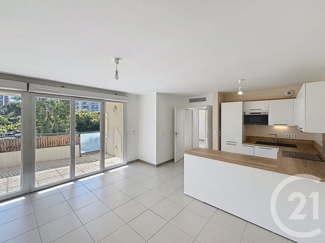 Appartement F3 à vendre - 3 pièces - 60.58 m2 - MANDELIEU LA NAPOULE - 06 - PROVENCE-ALPES-COTE-D-AZUR - Century 21 Azurim