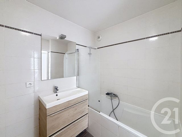 Appartement F3 à vendre - 3 pièces - 60.58 m2 - MANDELIEU LA NAPOULE - 06 - PROVENCE-ALPES-COTE-D-AZUR - Century 21 Azurim