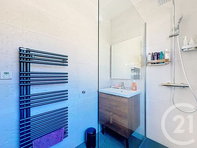 Appartement F5 à vendre - 5 pièces - 102.87 m2 - MANDELIEU LA NAPOULE - 06 - PROVENCE-ALPES-COTE-D-AZUR - Century 21 Azurim