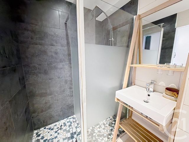 Appartement F1 à vendre - 1 pièce - 27.16 m2 - MANDELIEU LA NAPOULE - 06 - PROVENCE-ALPES-COTE-D-AZUR - Century 21 Azurim