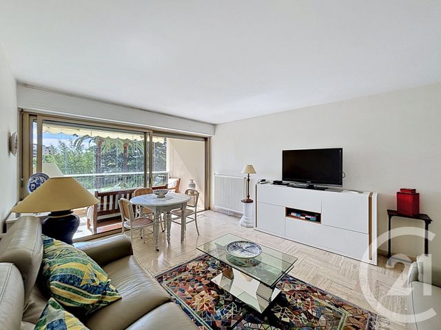 Appartement F4 à vendre - 4 pièces - 87.26 m2 - MANDELIEU LA NAPOULE - 06 - PROVENCE-ALPES-COTE-D-AZUR - Century 21 Azurim