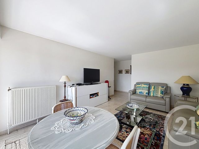 Appartement F4 à vendre - 4 pièces - 87.26 m2 - MANDELIEU LA NAPOULE - 06 - PROVENCE-ALPES-COTE-D-AZUR - Century 21 Azurim