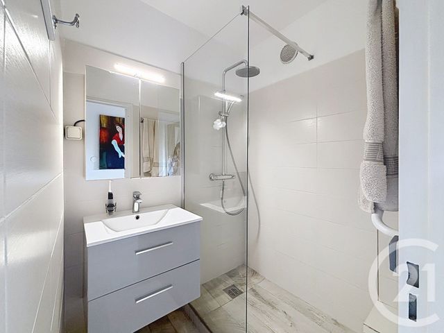 Appartement F4 à vendre - 4 pièces - 87.26 m2 - MANDELIEU LA NAPOULE - 06 - PROVENCE-ALPES-COTE-D-AZUR - Century 21 Azurim
