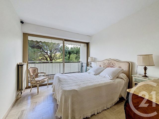 Appartement F4 à vendre - 4 pièces - 87.26 m2 - MANDELIEU LA NAPOULE - 06 - PROVENCE-ALPES-COTE-D-AZUR - Century 21 Azurim