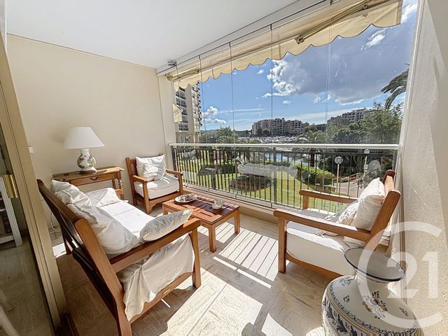 Appartement F4 à vendre - 4 pièces - 87.26 m2 - MANDELIEU LA NAPOULE - 06 - PROVENCE-ALPES-COTE-D-AZUR - Century 21 Azurim