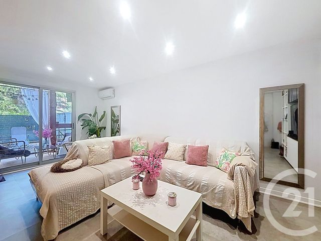 Appartement F3 à vendre - 3 pièces - 61.17 m2 - MANDELIEU LA NAPOULE - 06 - PROVENCE-ALPES-COTE-D-AZUR - Century 21 Azurim