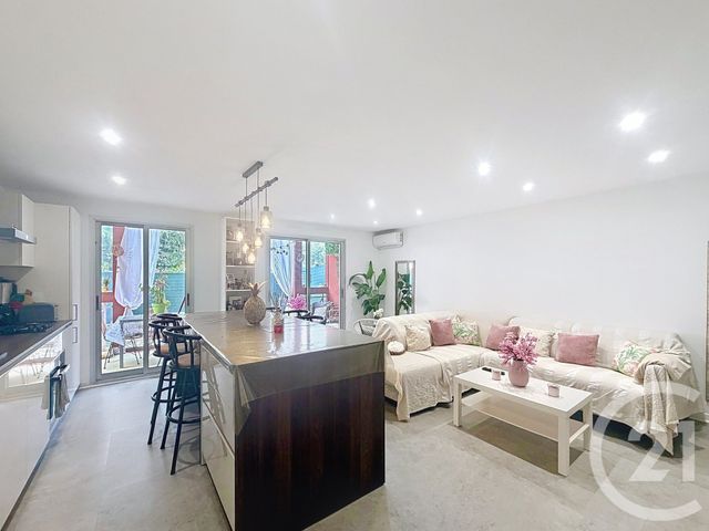 Appartement F3 à vendre - 3 pièces - 61.17 m2 - MANDELIEU LA NAPOULE - 06 - PROVENCE-ALPES-COTE-D-AZUR - Century 21 Azurim