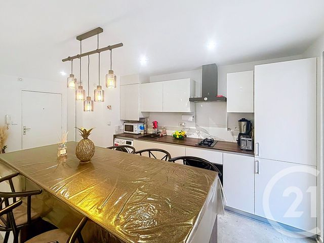 Appartement F3 à vendre - 3 pièces - 61.17 m2 - MANDELIEU LA NAPOULE - 06 - PROVENCE-ALPES-COTE-D-AZUR - Century 21 Azurim