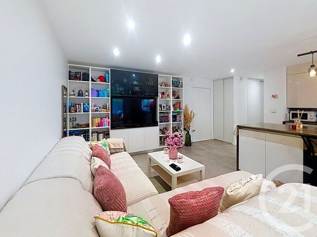Appartement F3 à vendre - 3 pièces - 61.17 m2 - MANDELIEU LA NAPOULE - 06 - PROVENCE-ALPES-COTE-D-AZUR - Century 21 Azurim