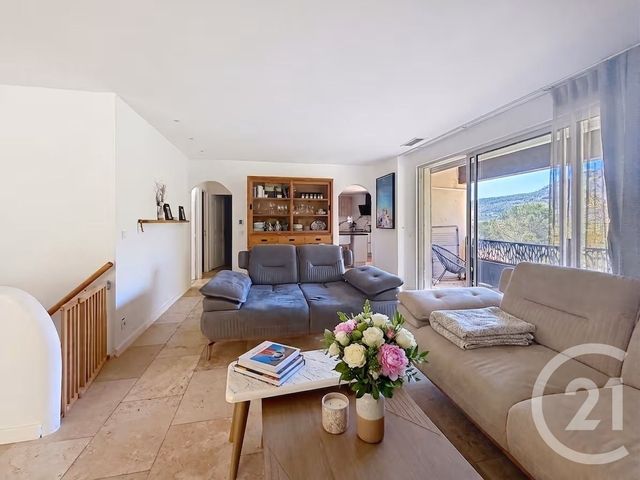 maison à vendre - 5 pièces - 186.14 m2 - MANDELIEU LA NAPOULE - 06 - PROVENCE-ALPES-COTE-D-AZUR - Century 21 Azurim