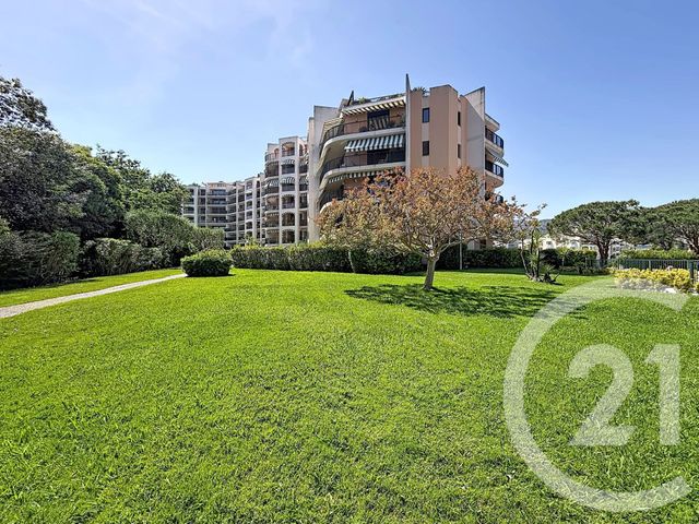Appartement Studio à vendre - 1 pièce - 27.24 m2 - MANDELIEU LA NAPOULE - 06 - PROVENCE-ALPES-COTE-D-AZUR - Century 21 Azurim