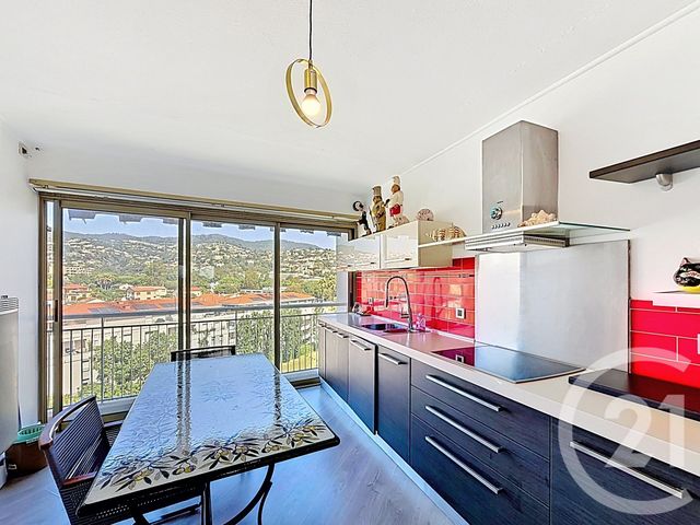 Appartement à vendre - 2 pièces - 58.96 m2 - MANDELIEU LA NAPOULE - 06 - PROVENCE-ALPES-COTE-D-AZUR - Century 21 Azurim