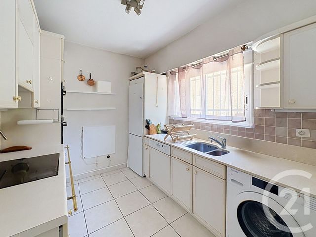 Appartement F3 à vendre - 3 pièces - 99.0 m2 - MANDELIEU LA NAPOULE - 06 - PROVENCE-ALPES-COTE-D-AZUR - Century 21 Azurim