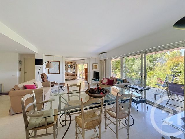 Appartement F3 à vendre - 3 pièces - 99.0 m2 - MANDELIEU LA NAPOULE - 06 - PROVENCE-ALPES-COTE-D-AZUR - Century 21 Azurim