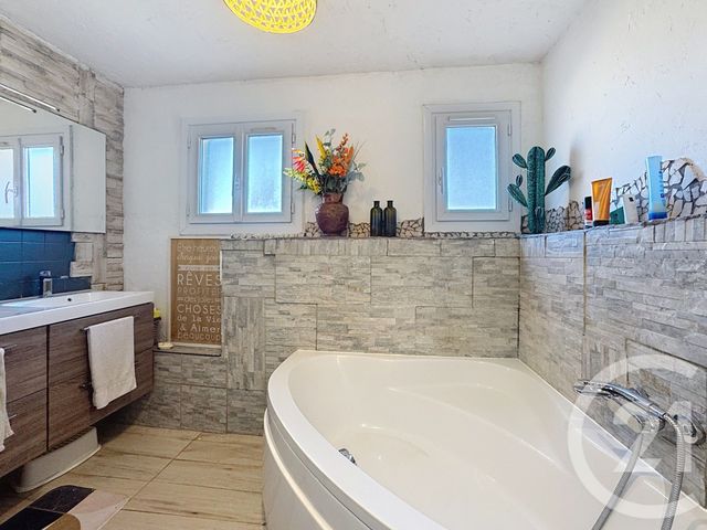 maison à vendre - 6 pièces - 215.0 m2 - 06 - PROVENCE-ALPES-COTE-D-AZUR - Century 21 Azurim